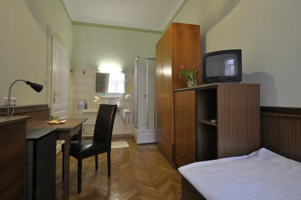 *** Guest house Hotel Pension Bosch Vienna Austria