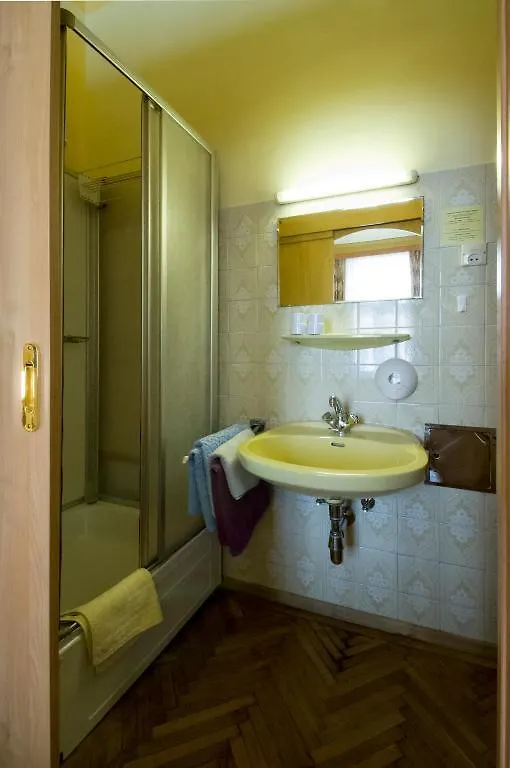 Hotel Pension Bosch Vienna Austria