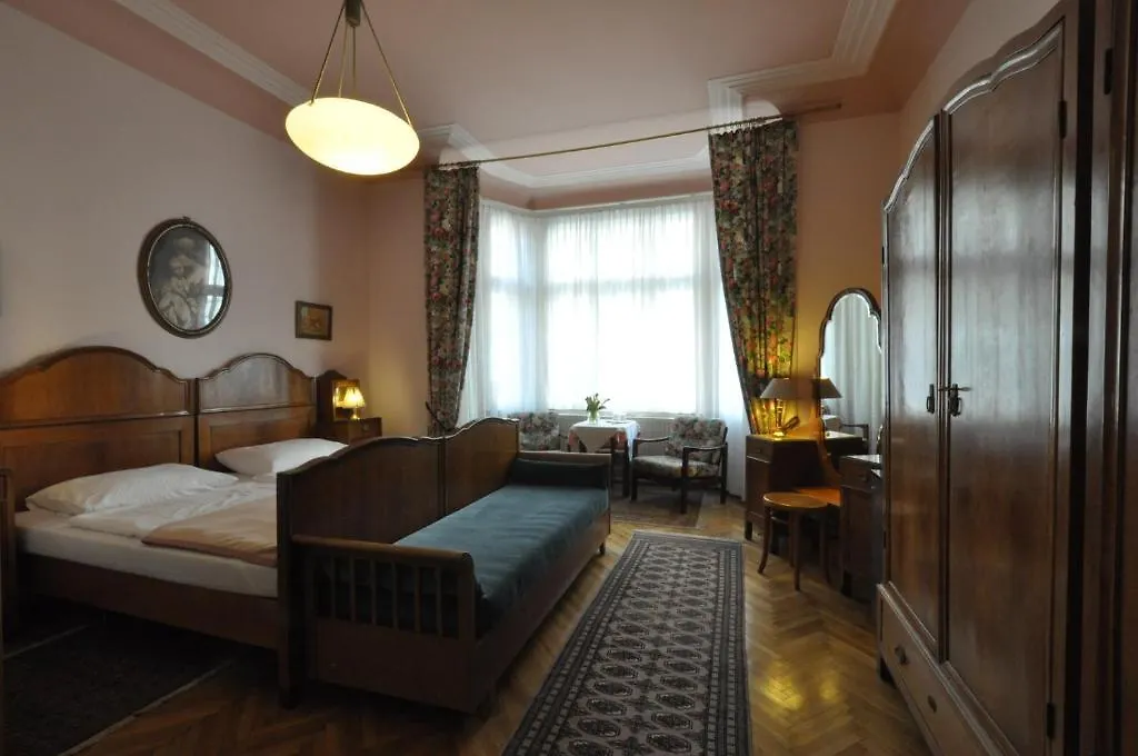 Hotel Pension Bosch ウィーン